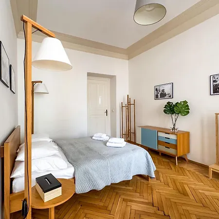 Apartamento The Place In - Old Town *