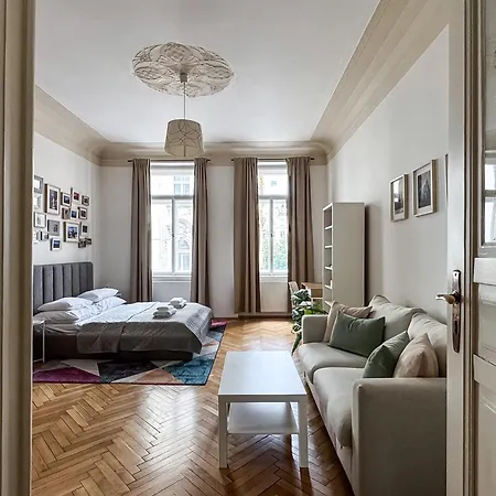 The Place In - Old Town Appartement