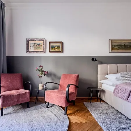 The Place In - Old Town Appartement