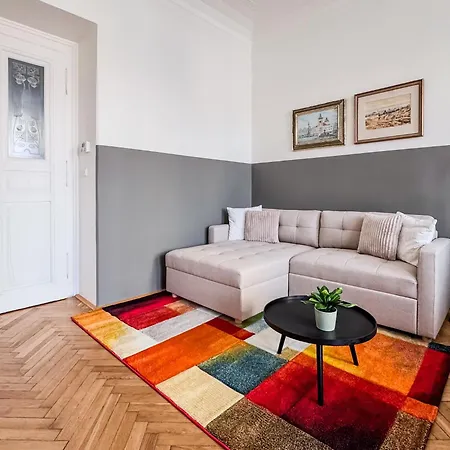 The Place In - Old Town Appartement